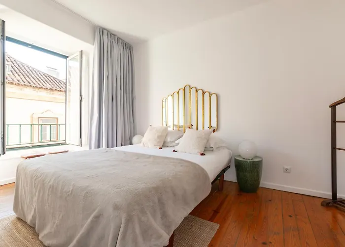 Alfama - Sé Cathedral | Cheese&wine * Lisboa