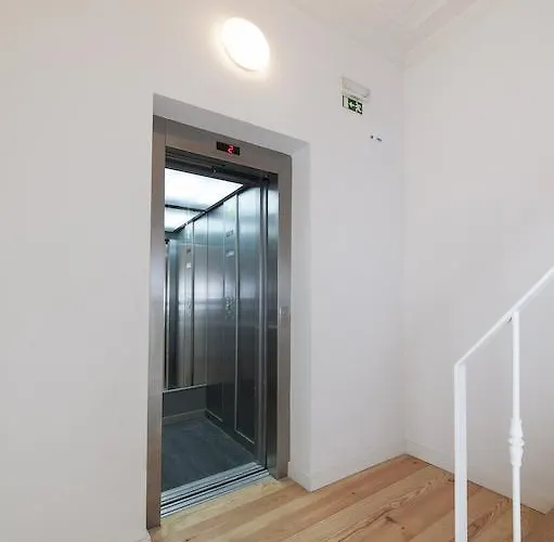 Alfama - Sé Cathedral | Cheese&wine * Lisboa